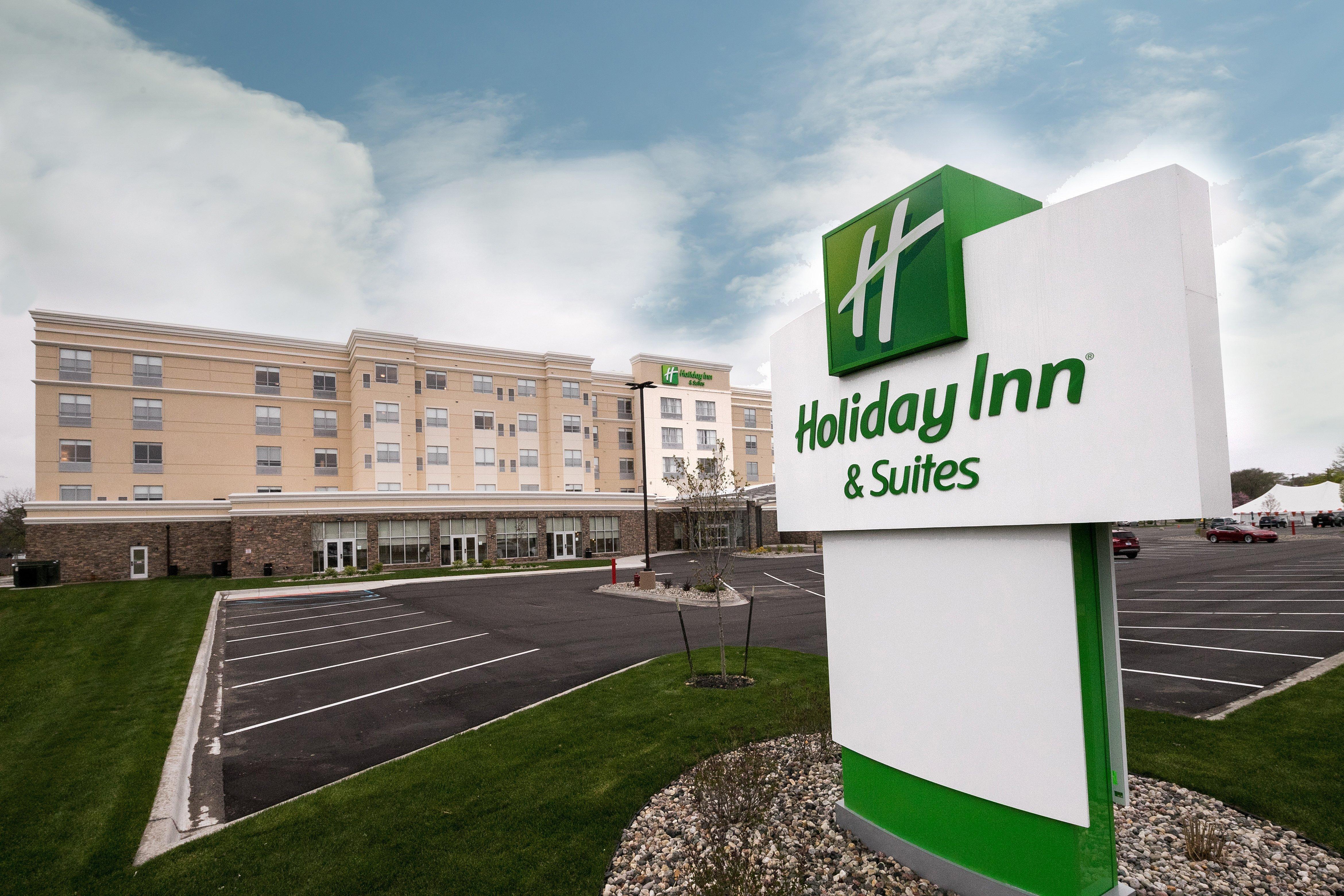 Holiday Inn Hotel & Suites - Mount Pleasant By Ihg Eksteriør bilde